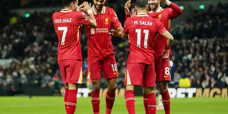 Liverpool vs Manchester Utd Prediction: 5/1/2025